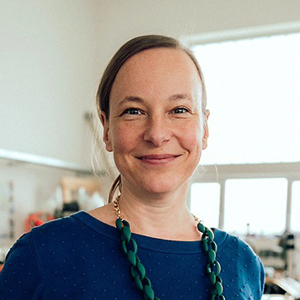 Dr. Kirstin Kastell